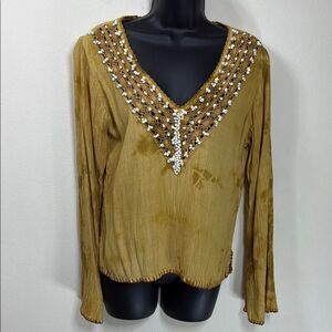 (T6) Vintage top made of pre-washed wrinkled fab with crochet and snails beach M